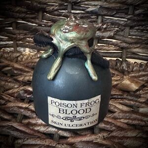 “Poison Frog Blood” Decorative Potion Bottle